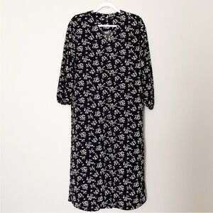 UNIQLO Black maxi dress feminine romantic Cottagecore Floral oversized small